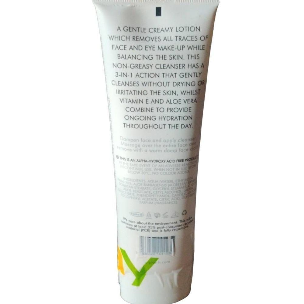 Alpha H Balancing Cleanser - Picture 2 of 2